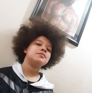 Meet your Posher, Ta'raey